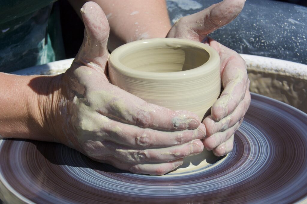 pots, pots run, pottery, work of art, artist, ancient craft